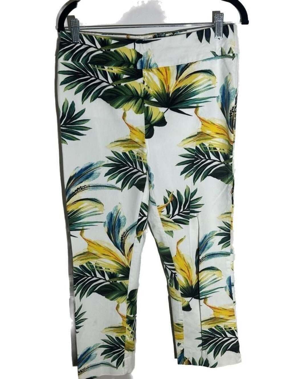 Chico's So Slimming Tropical Print Crop Pants Size 0.5
